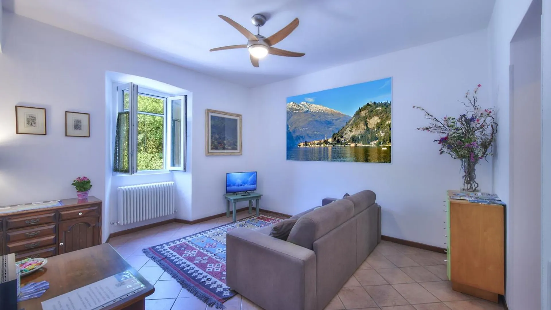 Apartment La Finestra Sul Lago Mandello del Lario